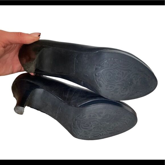 Clarks Artisan Leather Ambyr Joy Pump Heels Black Size 6.5 - Picture 8 of 9